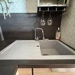 Lumineux Proche Apartament